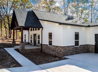 12 Eagle Dr, Conway, AR 72032