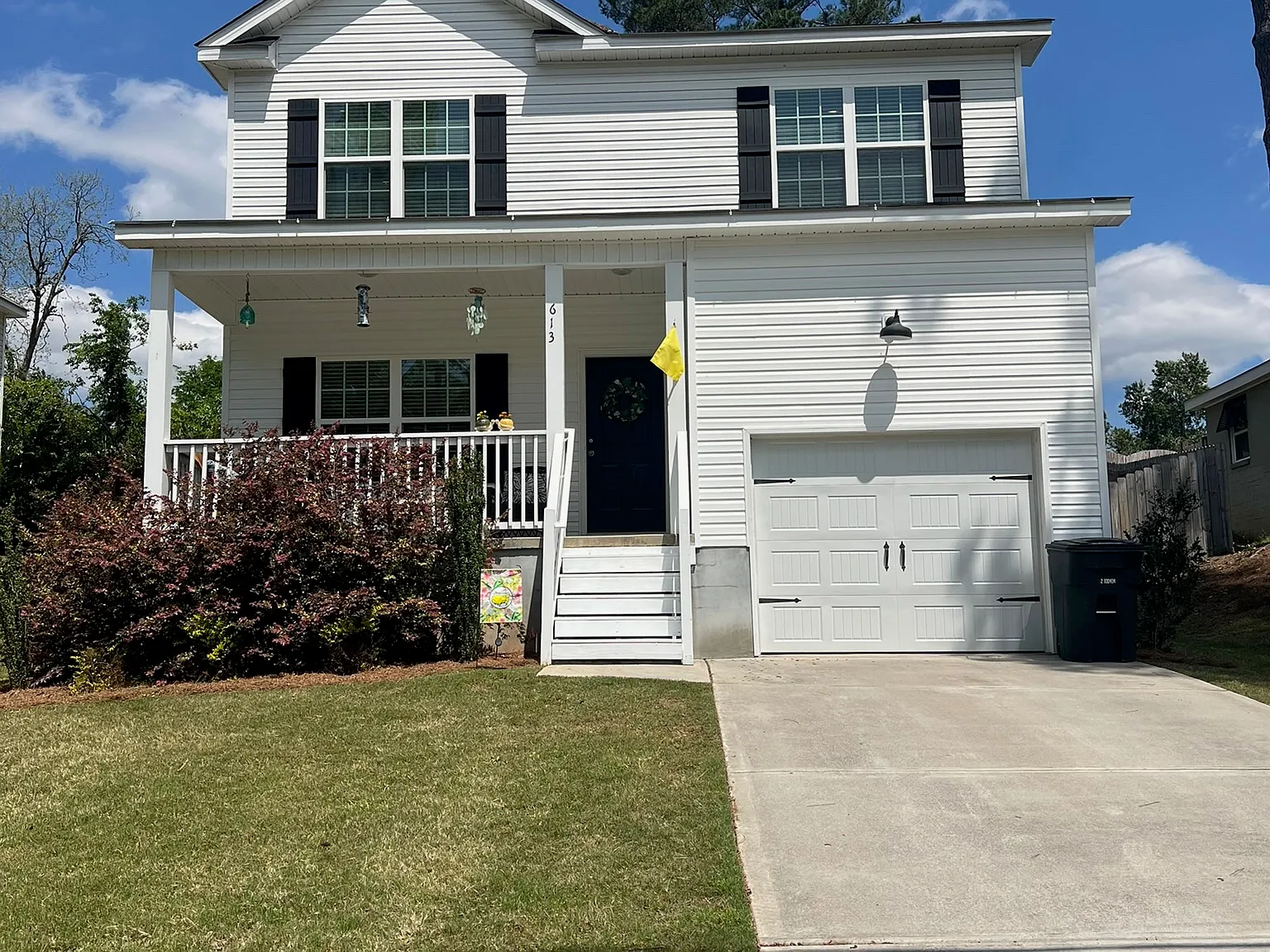 3 bed, 2.5 bath, 1472 sqft, $2,200 — Photo 1