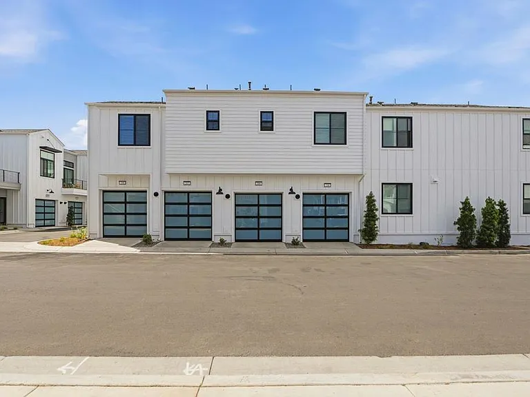 1101 Cantina Ct #208 — Photo 32