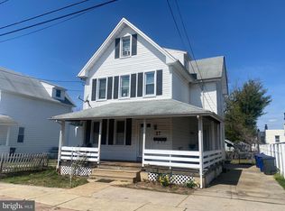 27 Jefferson St, Riverside, NJ 08075