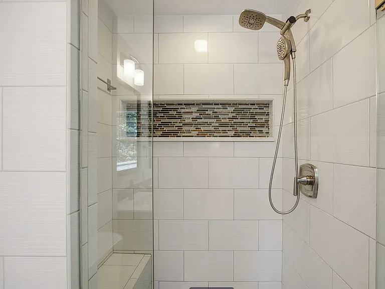 603 N Estes Dr — Photo 8