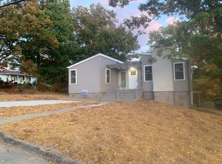 203 Clearview Ln, Blakely, PA 18452