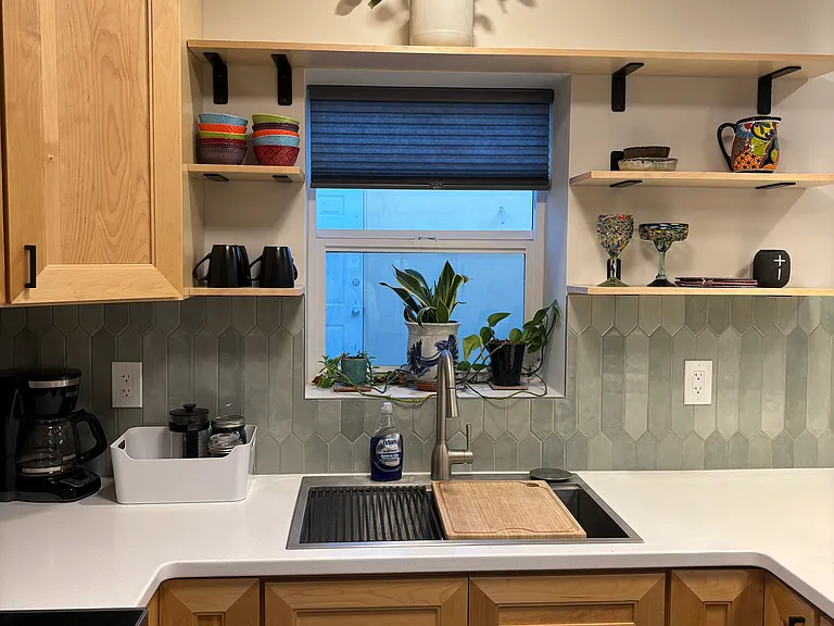 4225 E Kings Rd #2 — Photo 7