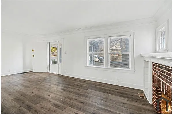 Building Photo - 2421 E 67th Ter