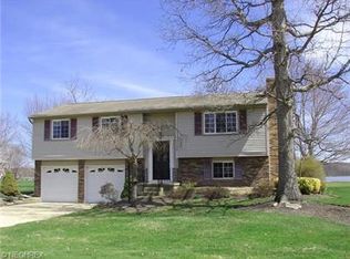 9953 Pebble Beach Cv, Aurora, OH 44202