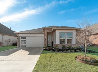 1605 Woodpecker St, Denton, TX 76205