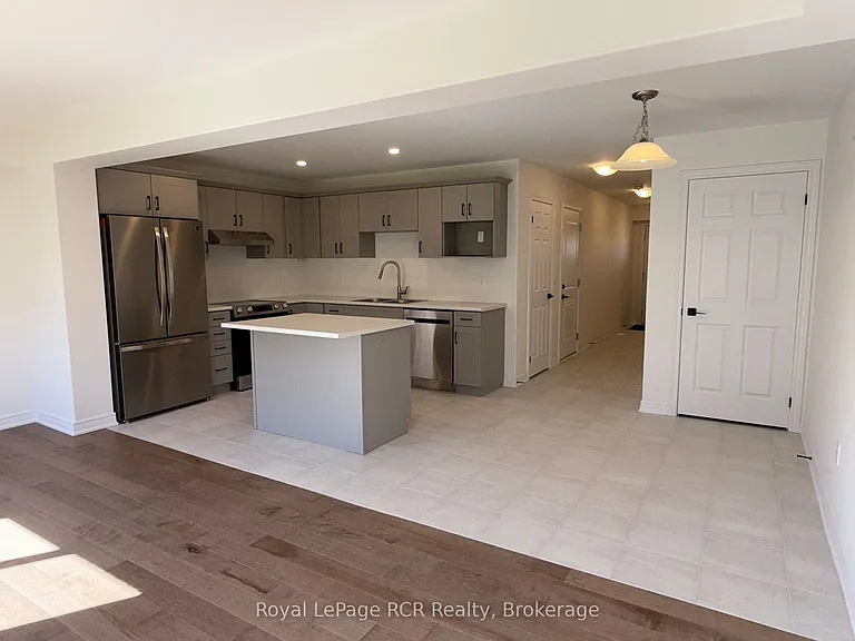133 McCausland Dr — Photo 4