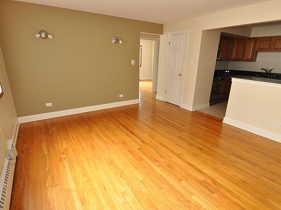 2nd image of 4744 N Sayre Ave APT 2D