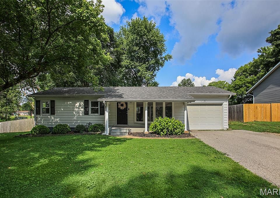 1st image of 31 Grainey Dr