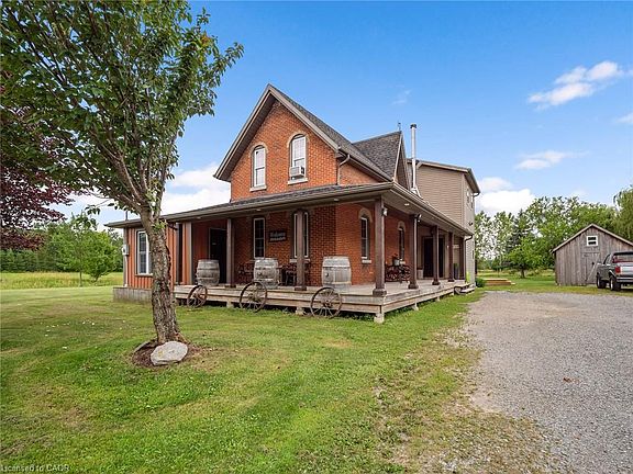 3rd image of 118 River Rd