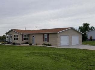 1108 Central St, Oxford, NE 68967