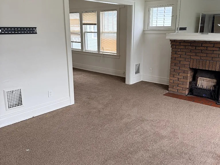 450 Cambridge Ave #2 — Photo 11