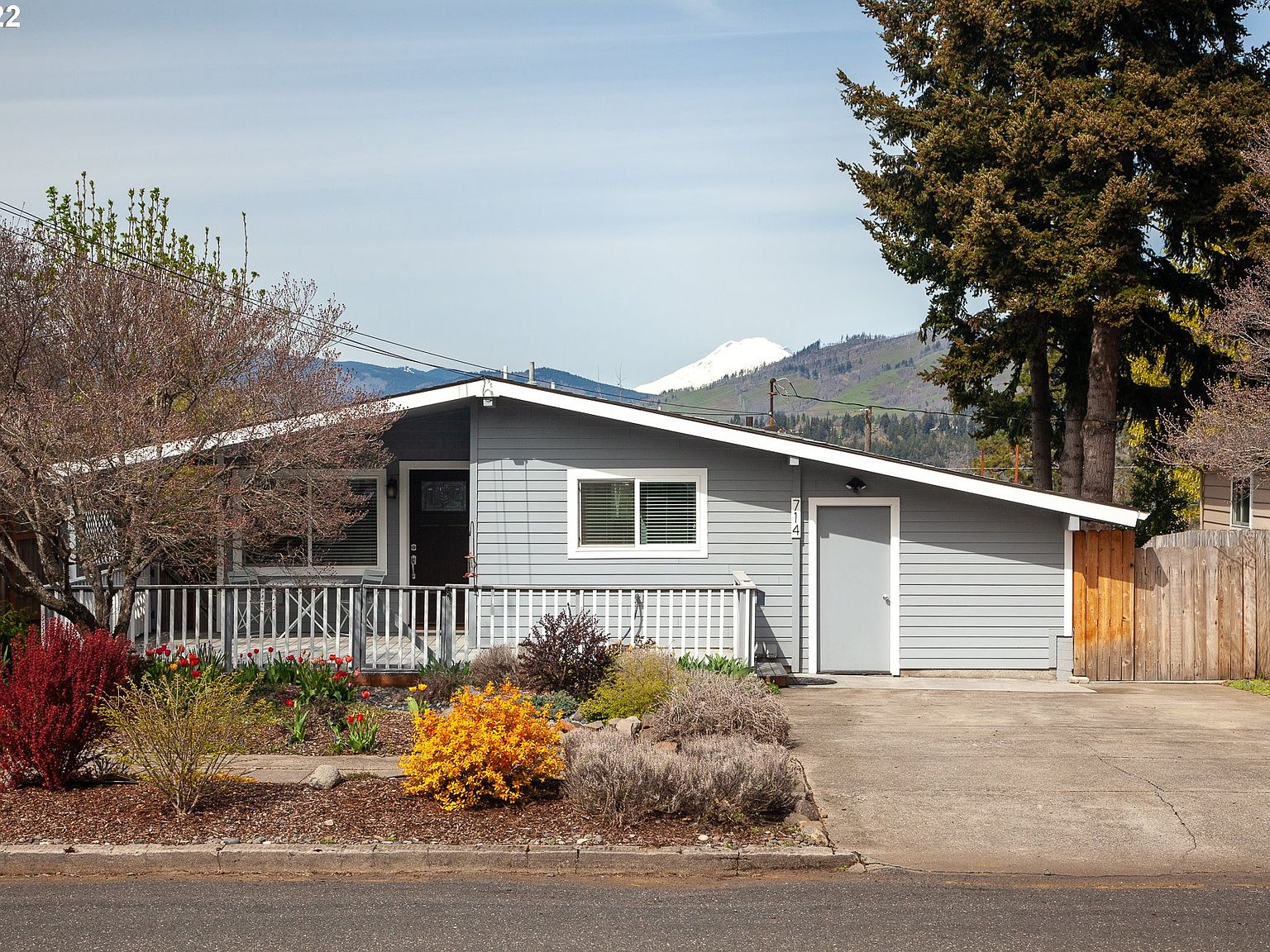 714 Prospect Ave, Hood River, OR 97031 Zillow