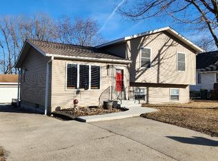 1023 S 4th Ave, Albert Lea, MN 56007