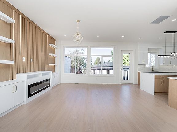 2nd image of 14259 Park Dr #2
