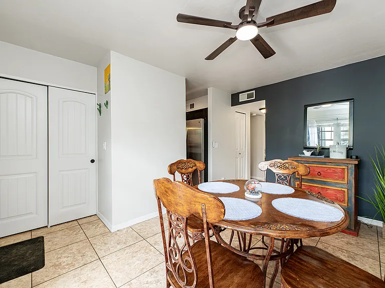 2749 W Anklam Rd — Photo 3
