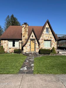 3987 Cortland Dr, New Paris, PA, 15554