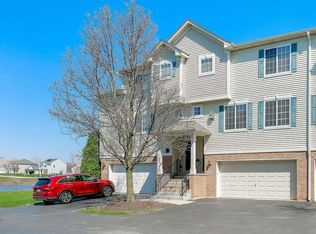1854 Fredericksburg Ln, Aurora, IL 60503