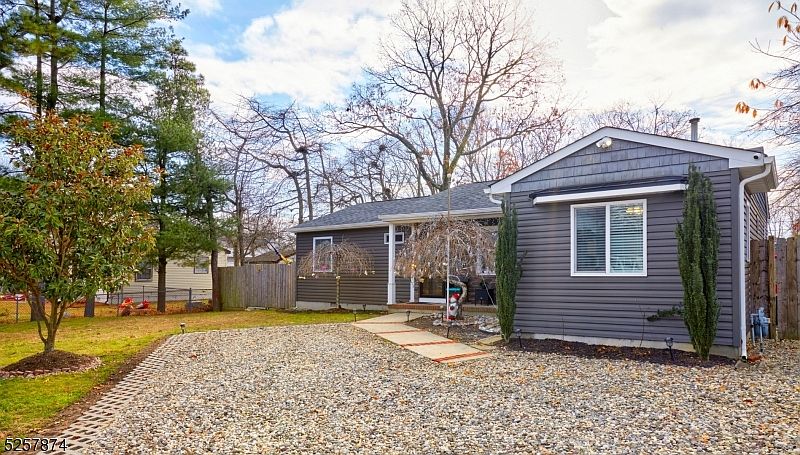 1st image of 2027 Windsor Ave