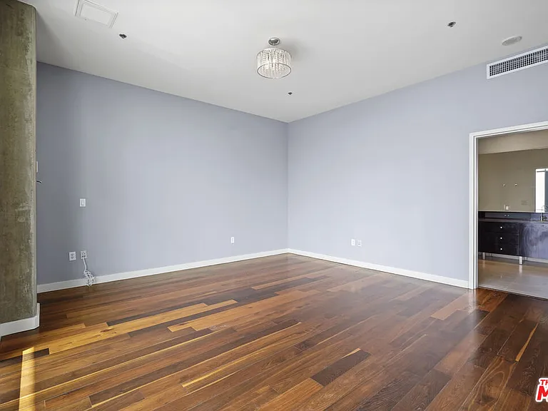 1100 Hope St #Penthouse 205 — Photo 26