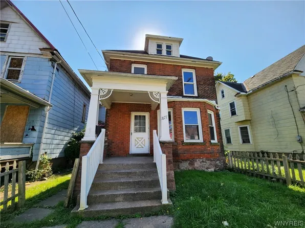 1877 Pierce Ave, Niagara Falls, NY 14301