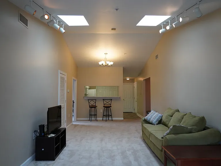 929 Morreene Rd #B33 — Photo 3