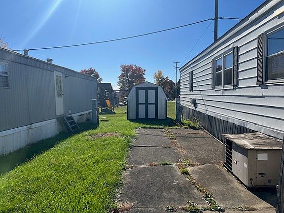 5th image of 104 Park Dr