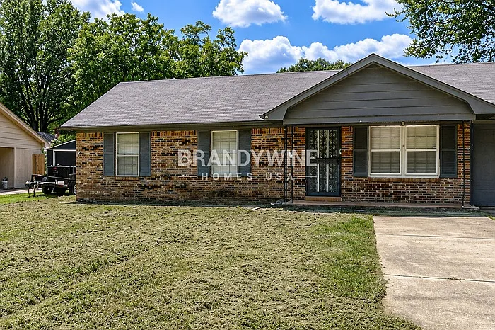1313 Mullins Station Rd — Photo 2