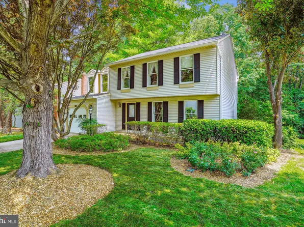 15082 Lindenberry Ln, Dumfries, VA 22025