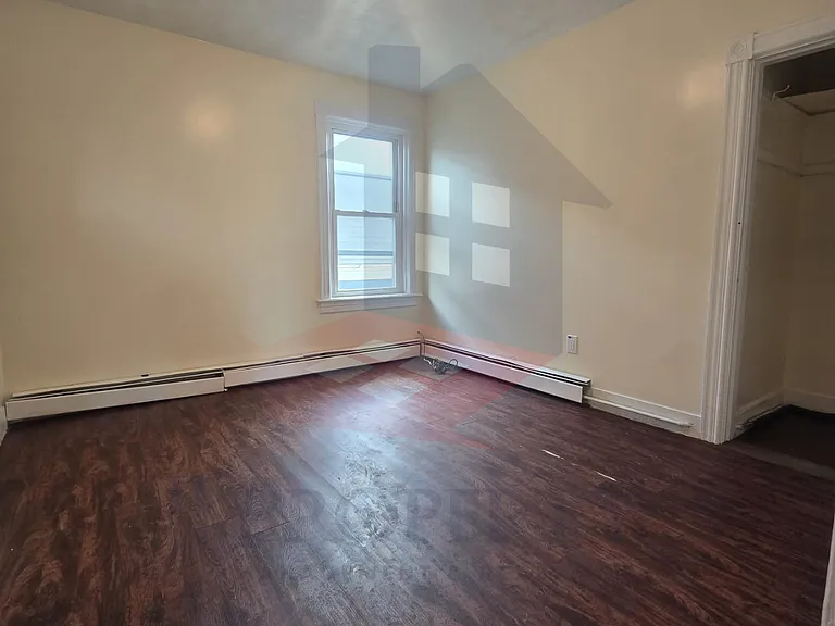 129 Magill St — Photo 15