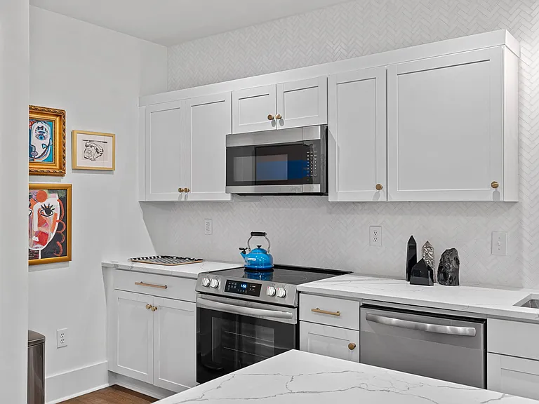 310 Arlington Ave #217 — Photo 3