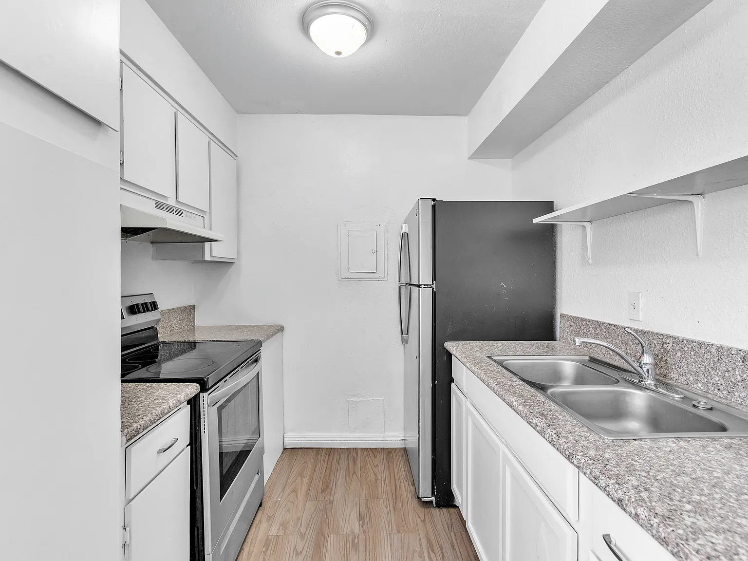 2508 E Mesquite Ave — Photo 4