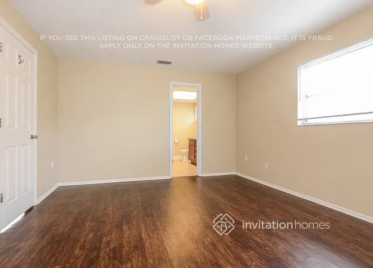 2111 Almeria Way S — Photo 8