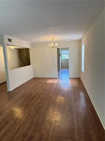 3807 Canterbury Ln — Photo 5