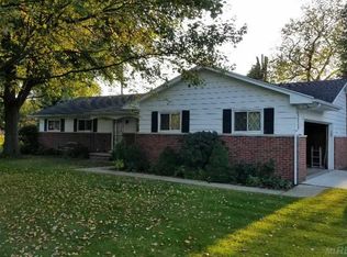 47053 Eldredge St, Macomb, MI 48042