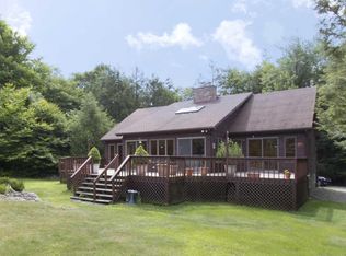 113 Poplar Ln, Greentown, PA 18426