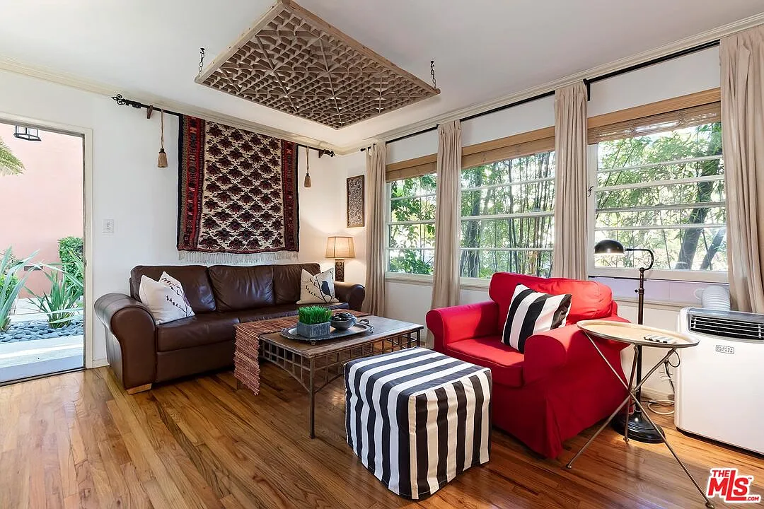1 bed, 1.0 bath, $4,445 — Photo 2