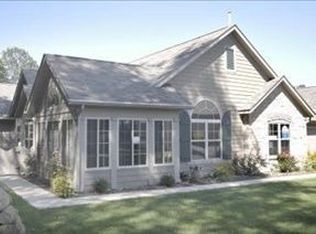 2665 Bluestone Cir, Kalamazoo, MI 49009