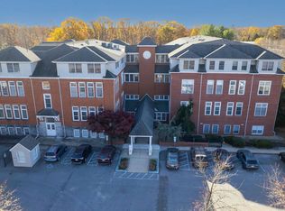 100 Aura Rd APT 212, Clayton, NJ 08312