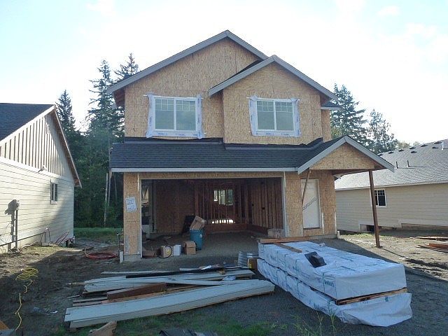 2nd image of 1527 E Gateway Heights Loop