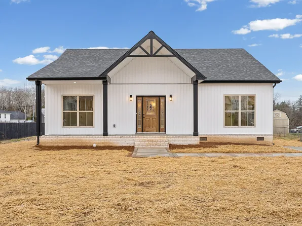 985 Long Beech Dr, Clarksville, TN 37042