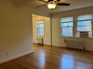 4573 Macarthur Blvd NW APT 303, Washington, DC 20007