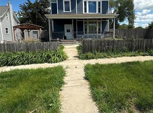 1717 10th St, Des Moines, IA 50314