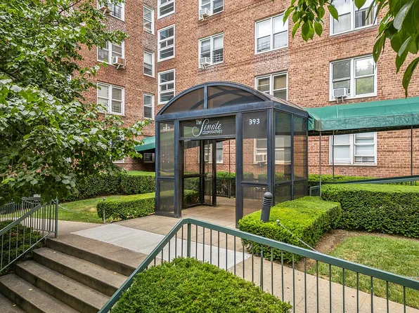 393 Avenue S APT 2G, Brooklyn, NY 11223