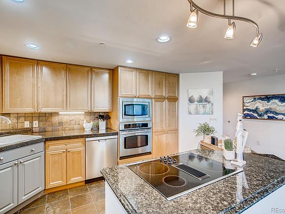 5th image of 8100 E Union Ave Unit 206
