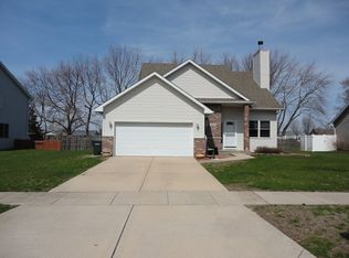 200 E Big Timber Dr, Coal City, IL 60416