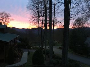 504 Brannon Forest Dr, Waynesville, NC 28785