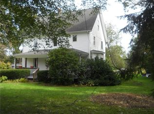 65 Laurel St, Ashaway, RI 02804