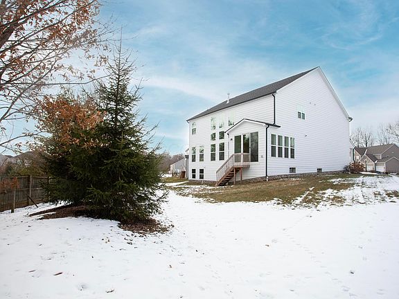 5th image of 9381 Greystone Ct