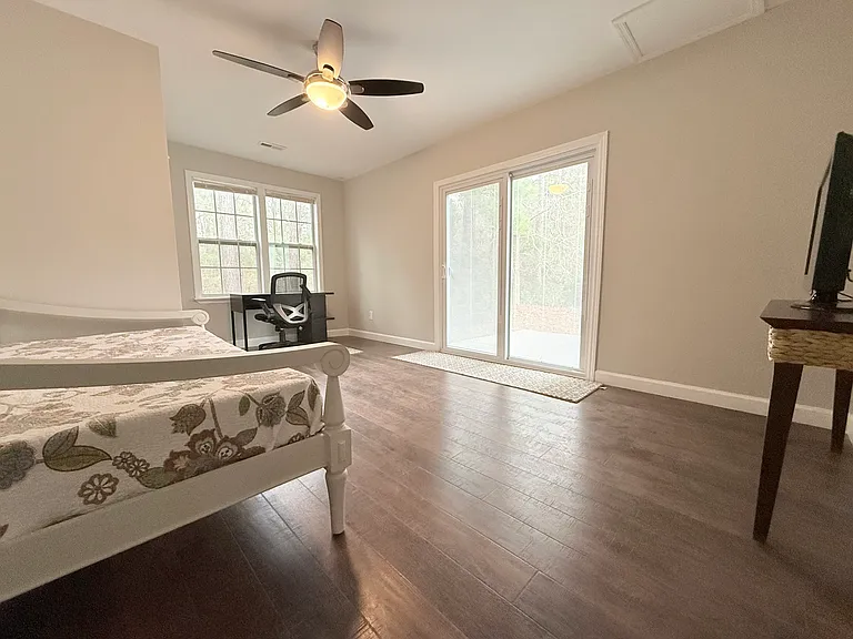 418 Callie Dr — Photo 8